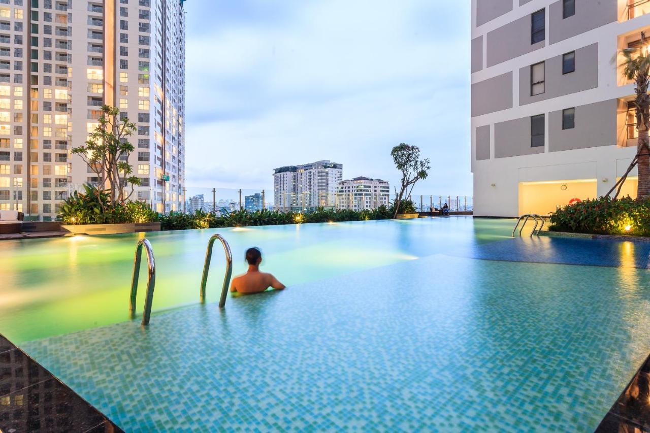 Yo'S Homes Rivergate Apartment Infinity Pool Near District 1 Ho Chi Minh City Exterior photo