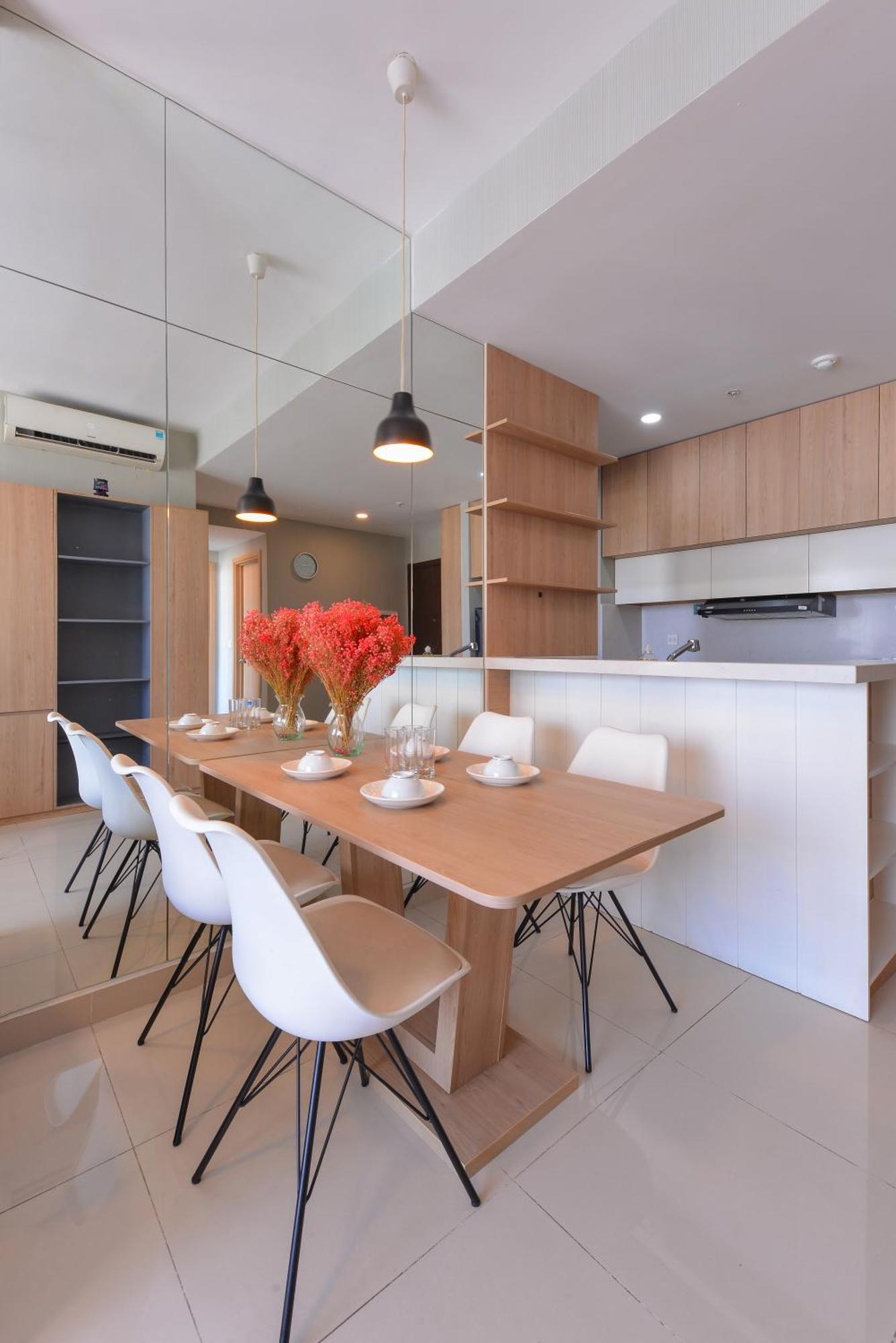 Yo'S Homes Rivergate Apartment Infinity Pool Near District 1 Ho Chi Minh City Exterior photo