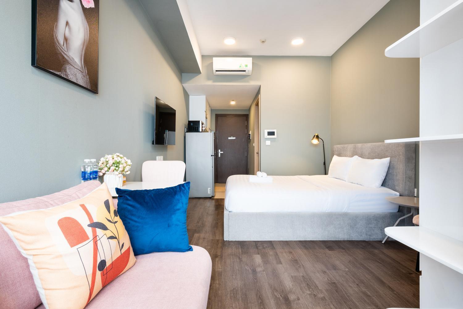 Yo'S Homes Rivergate Apartment Infinity Pool Near District 1 Ho Chi Minh City Exterior photo
